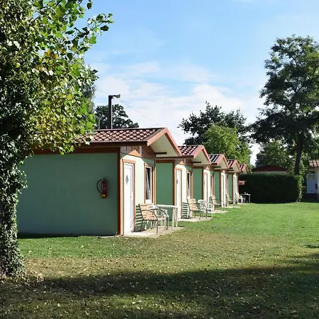 Marina Tynec N. L. - Tatil parkı *