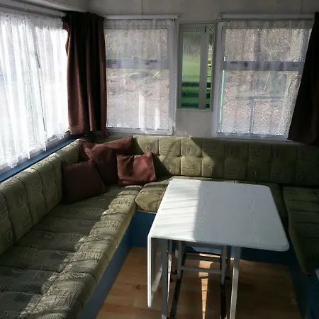 Marina Tynec N. L. - Tatil parkı Týnec nad Labem