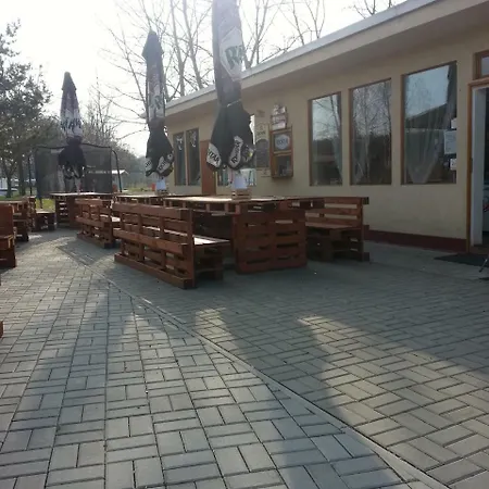 Tatil parkı Marina Tynec N. L. - Týnec nad Labem