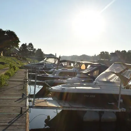 Marina Tynec N. L. - Kemp Holiday park Tynec nad Labem
